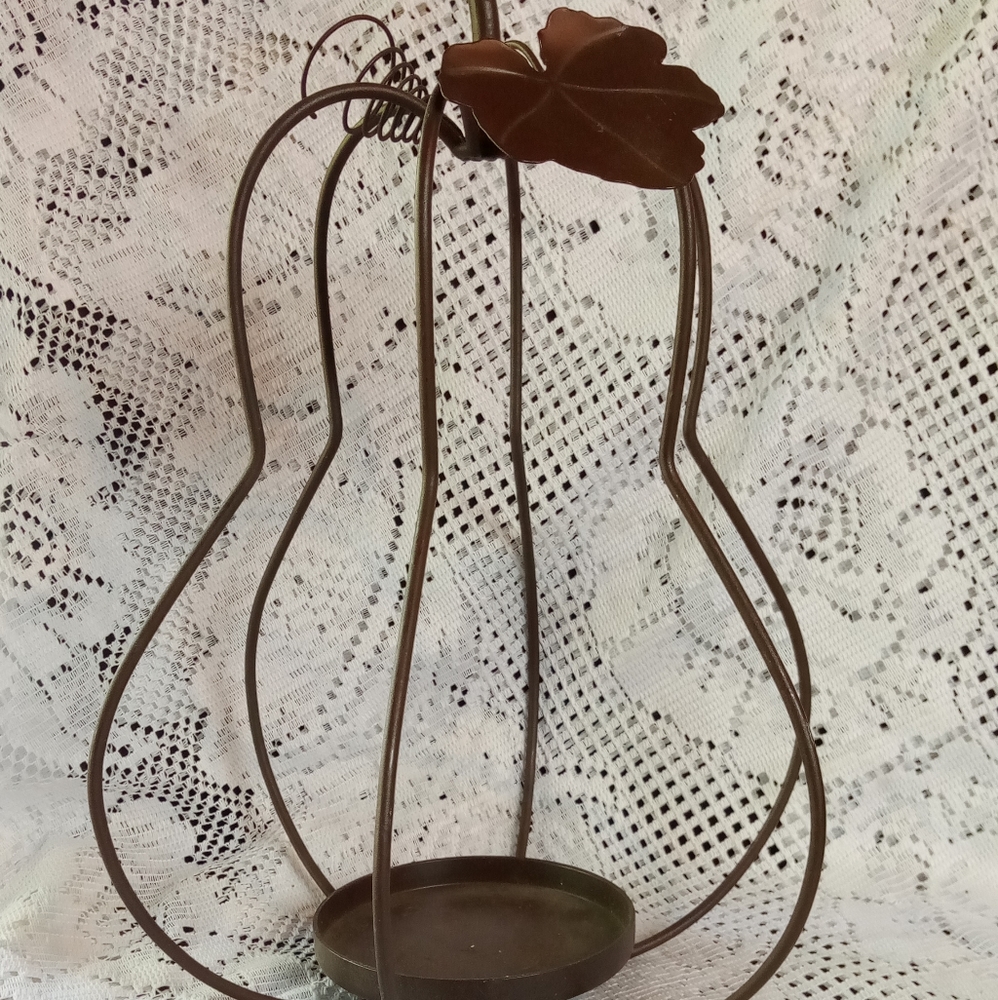 Candle holder